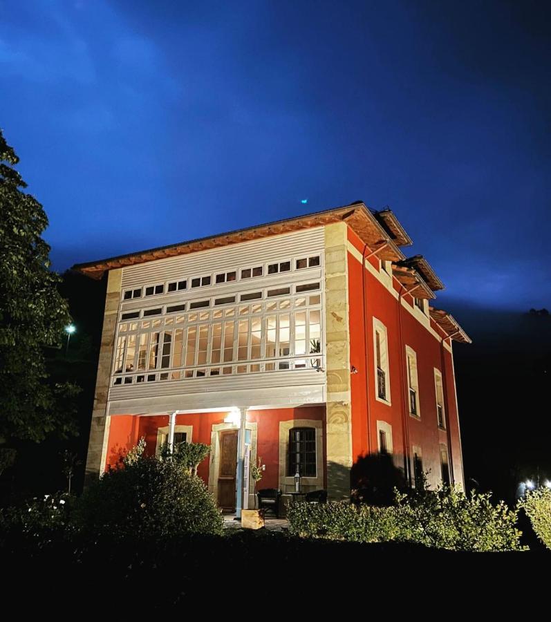 Hotel Casona de Indias Piloña Exterior foto